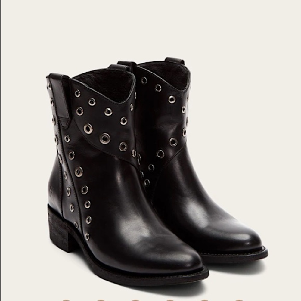 Frye Diana Grommet Black Leather Studded Short Moto Pull On Western Ankle Boots - Picture 2 of 14